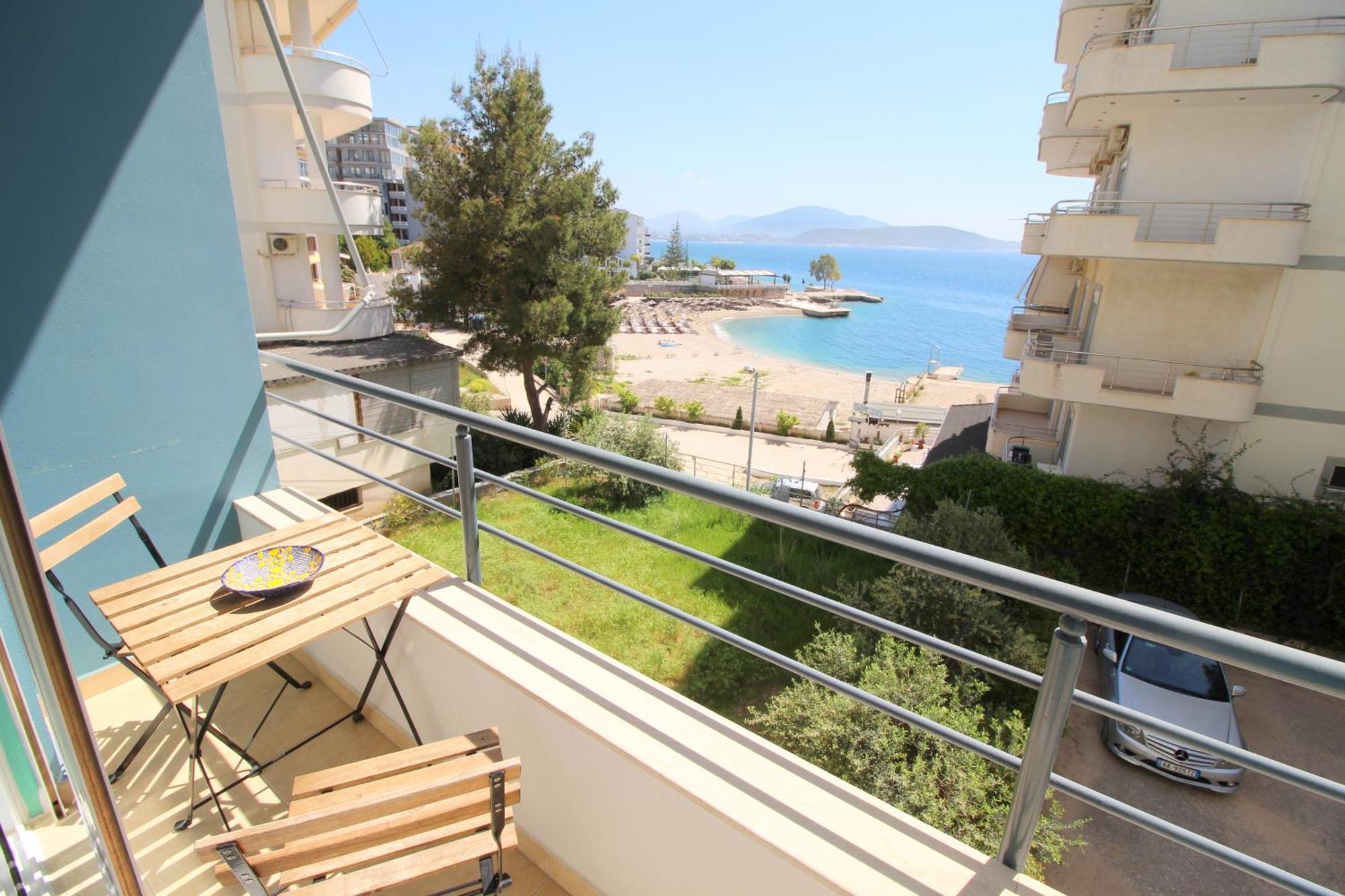 Blue Residence Sarandë Esterno foto