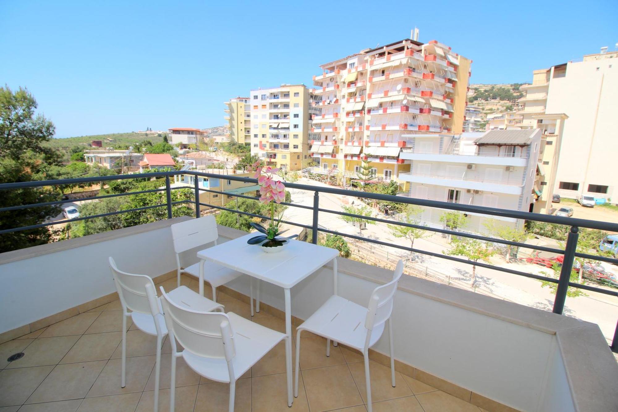 Blue Residence Sarandë Esterno foto
