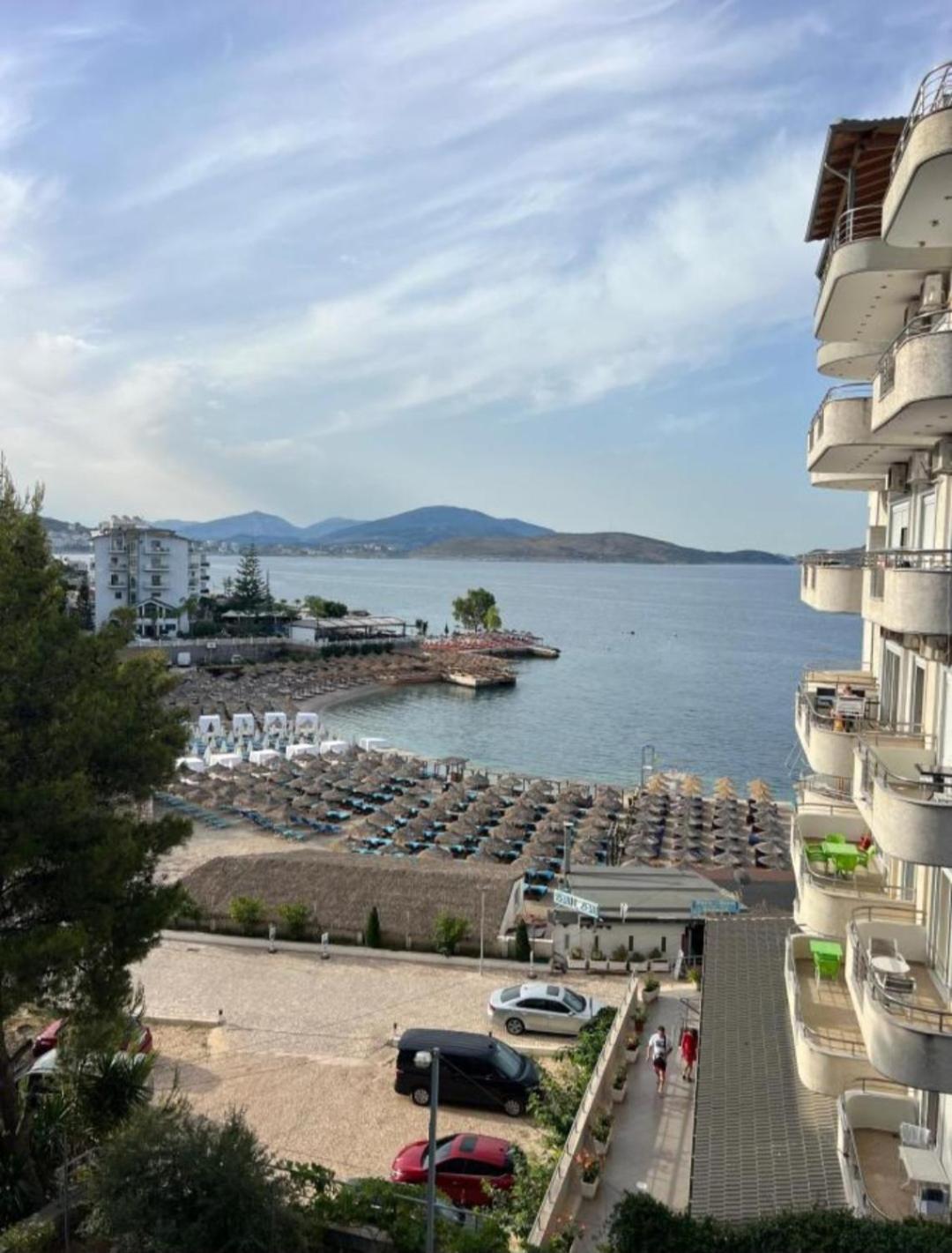 Blue Residence Sarandë Esterno foto