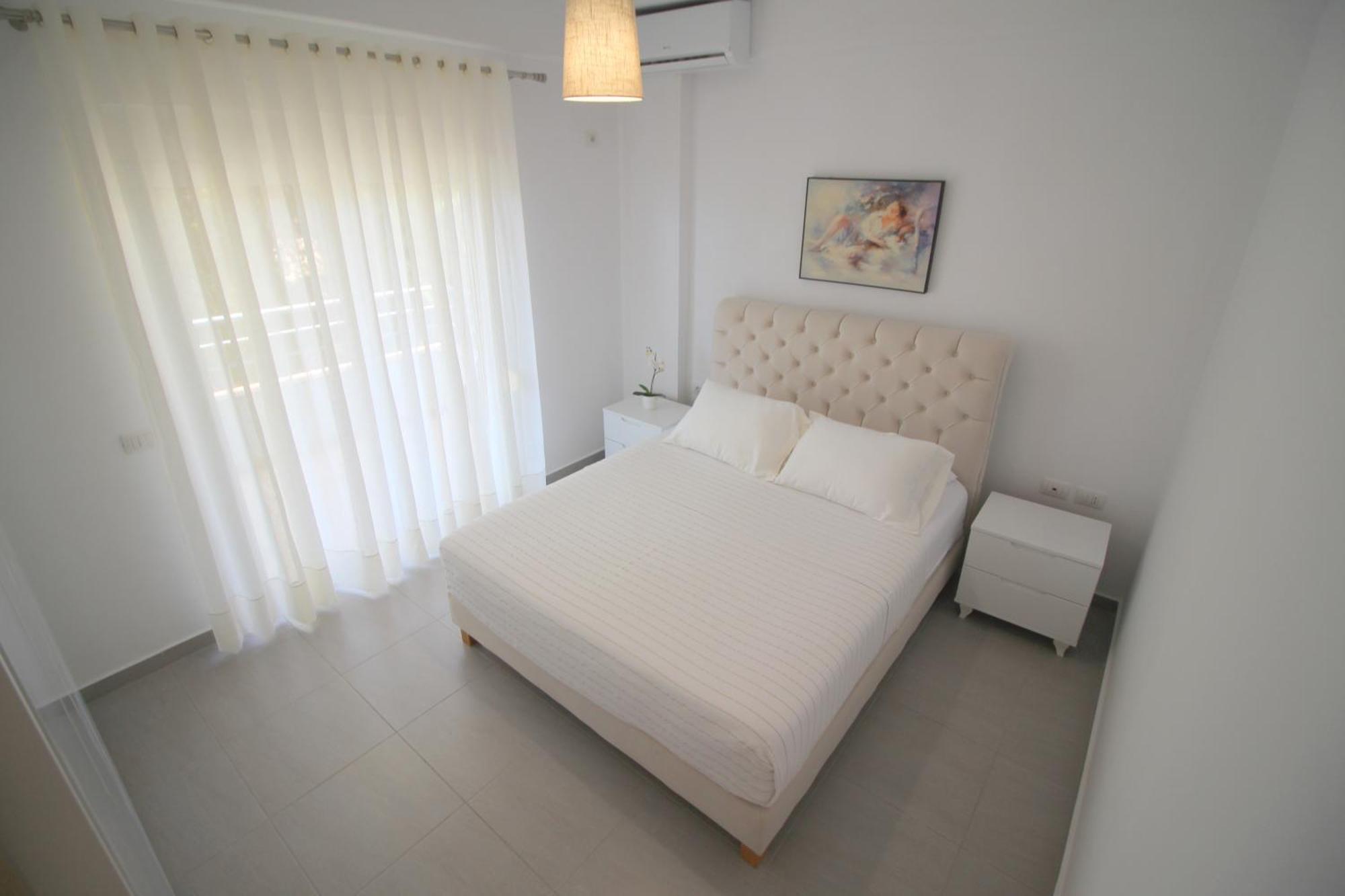 Blue Residence Sarandë Esterno foto
