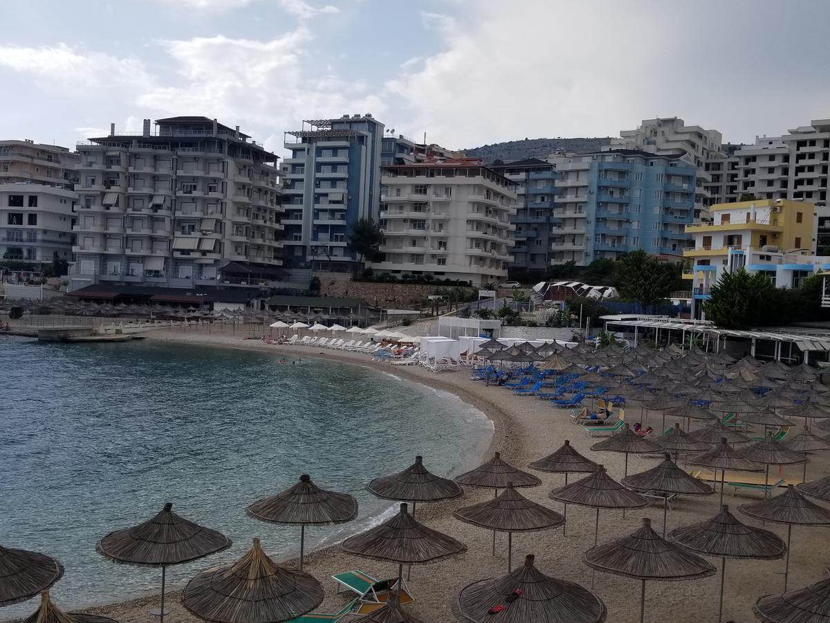 Blue Residence Sarandë Esterno foto